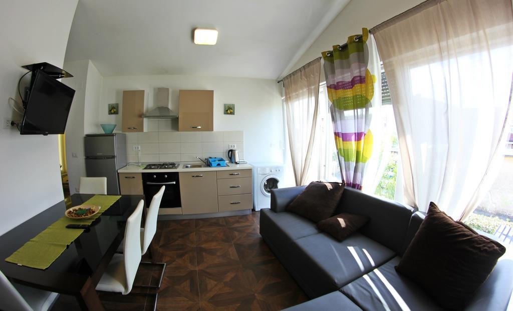 Apartments Neno Umag Exteriör bild